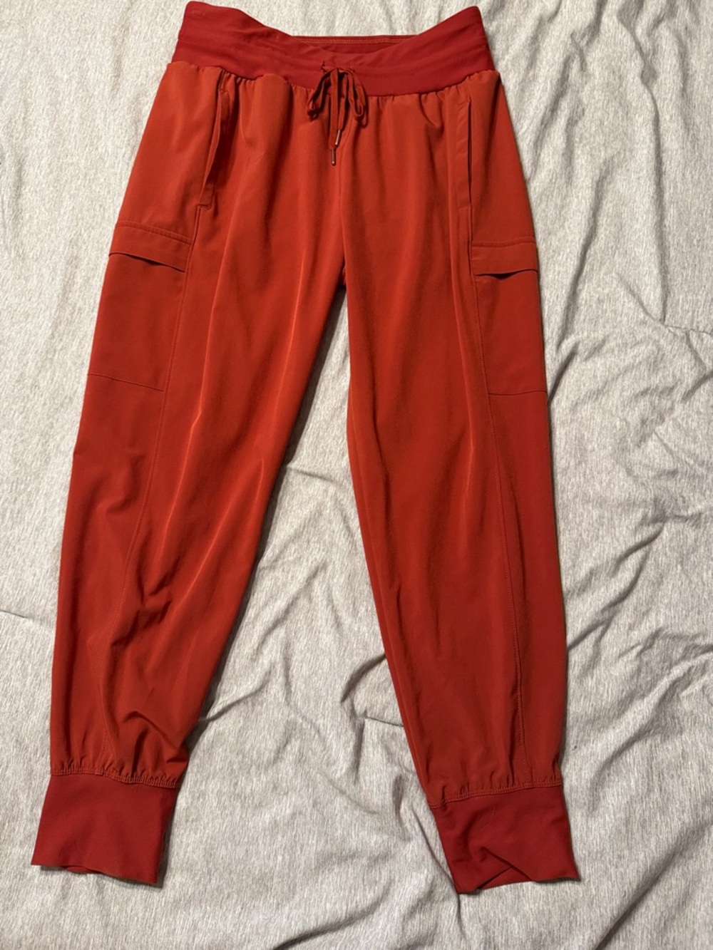 CALIA by Carrie Underwood Rust Red Cargo Jogger Pants
